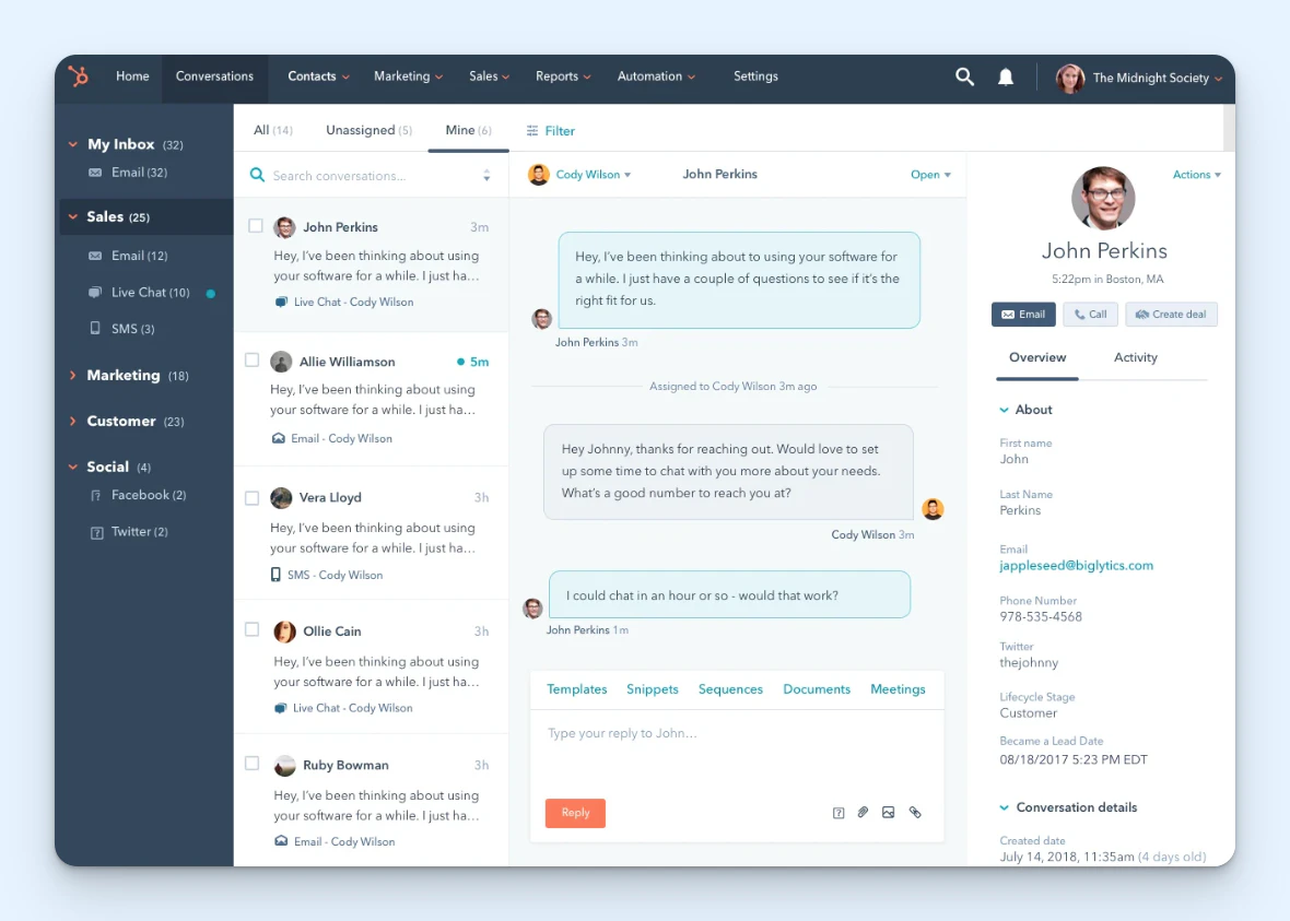 Product Screenshot: HubSpot Service Hub